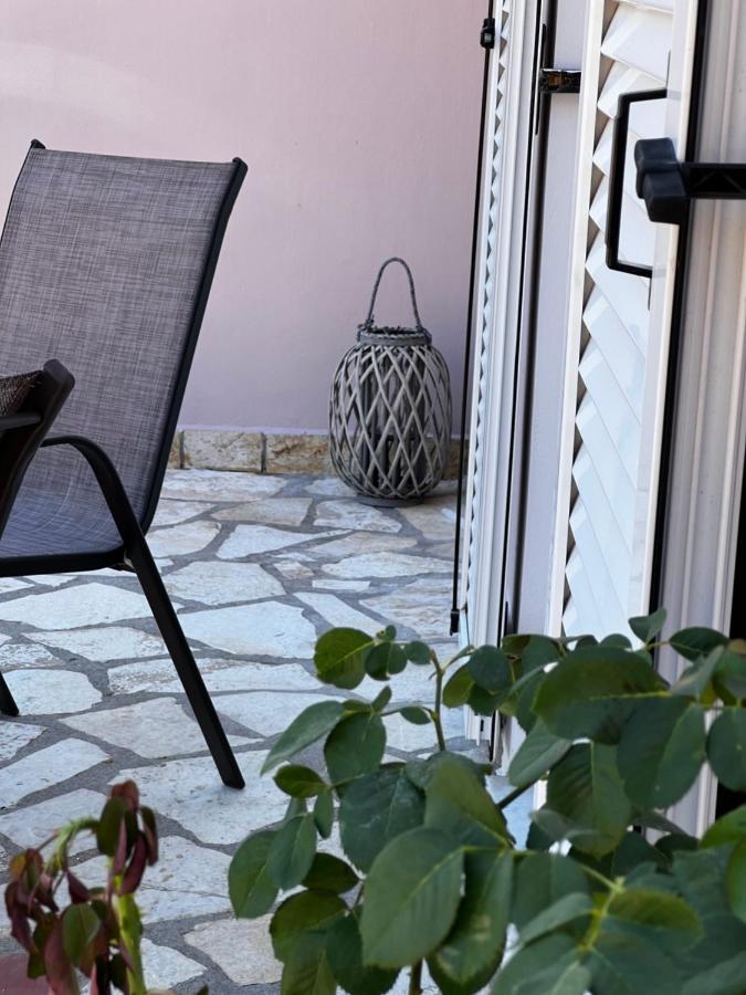 Aggelikis Studio Apartment Zola ภายนอก รูปภาพ